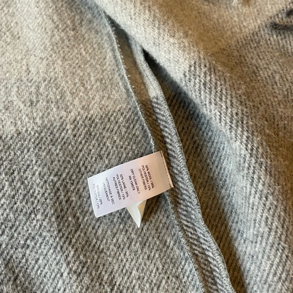 Vineyard Vines Long Gray Wool Fringe Vest, XXS - Picture 2 of 4